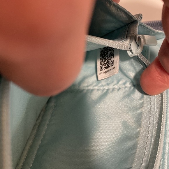 Vera Bradley Accordion Wallet Tropical Evening Pattern - Picture 6 of 7